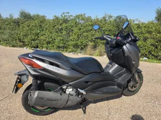 Yamaha Xmax 300