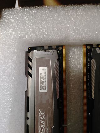 (2x8gb) Crucial Ballistix  DDR4 2666MHz CL16