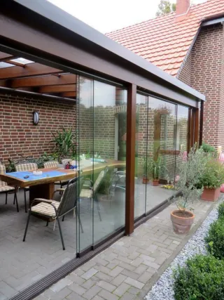 Fabricación e instalación de pérgolas acristaladas