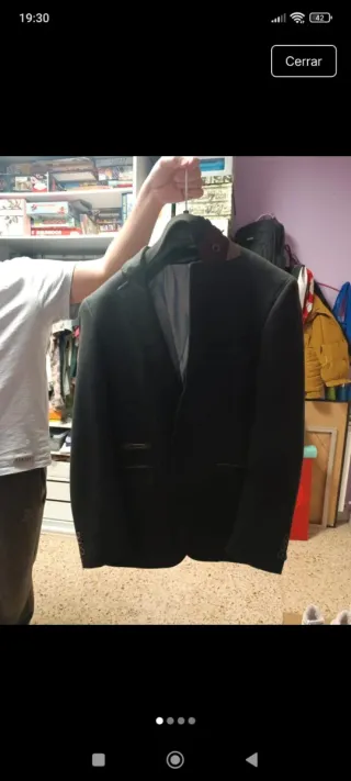 Americana y pantalón de traje negro