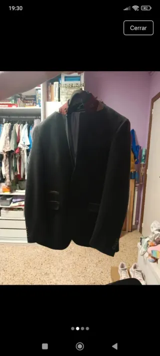 Americana y pantalón de traje negro