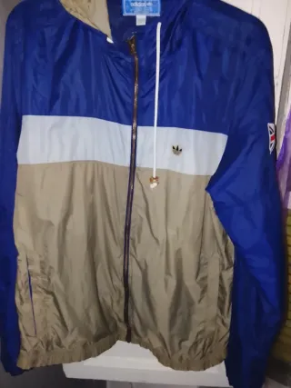 Chaqueta años 90 de Adidas