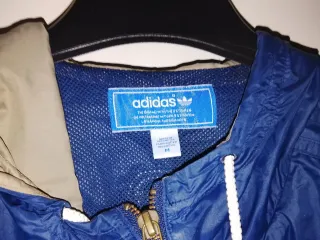 Chaqueta años 90 de Adidas