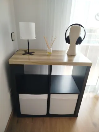 Estantería modular efecto madera y negro