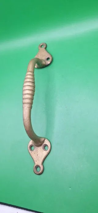 Tirador de puerta de bronce