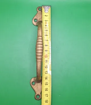 Tirador de puerta de bronce