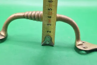 Tirador de puerta de bronce