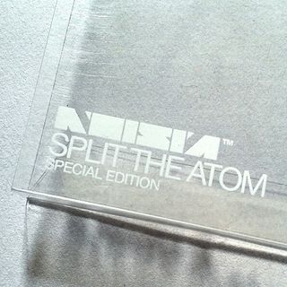 Noisia Split the Atom CD Edición Especial