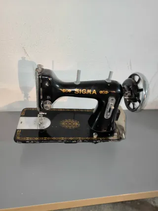 Máquina de coser antigua Sigma