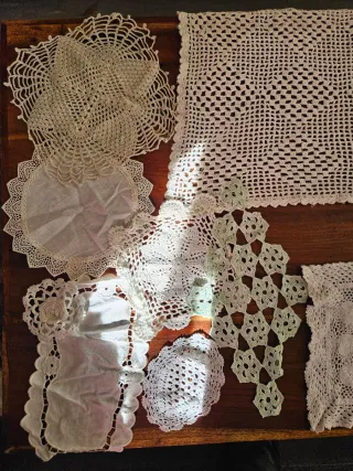 Lotto centrini uncinetto verdi e bianchi nuovi 50