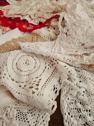 Lotto centrini uncinetto verdi e bianchi nuovi 50