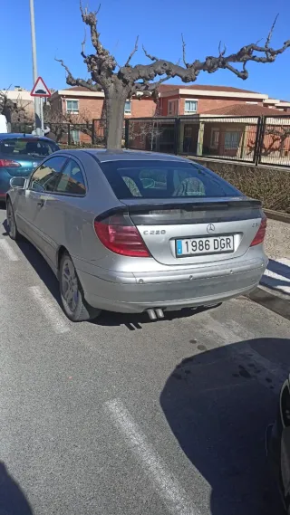 Mercedes-Benz Clase C 2004
