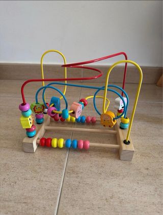 Laberinto de Cuentas de Madera