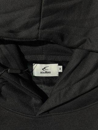 Sudadera Scuffers Studios Negra  - Talla M