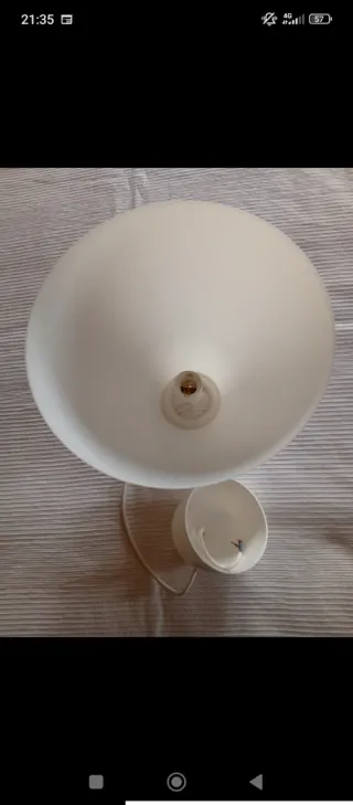 Candeeiro de teto em plástico