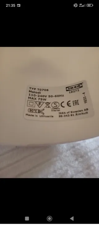 Candeeiro de teto em plástico