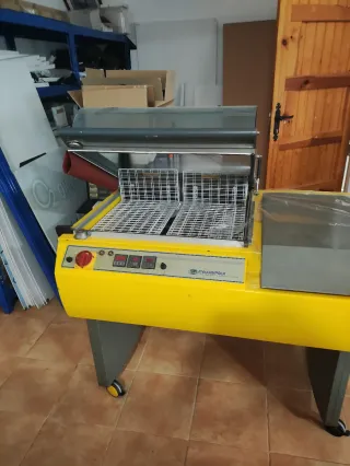 Retractiladora industrial con ruedas
