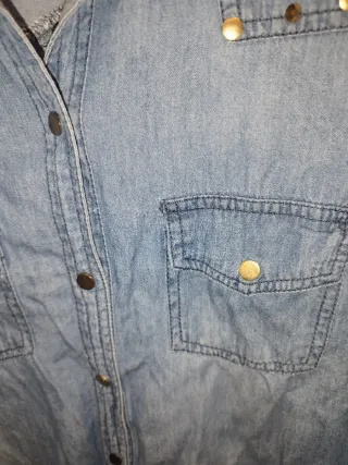 Camisa vaquera M con tachuelas