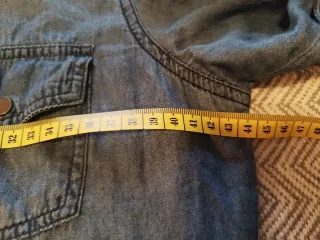 Camisa vaquera M con tachuelas