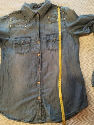 Camisa vaquera M con tachuelas