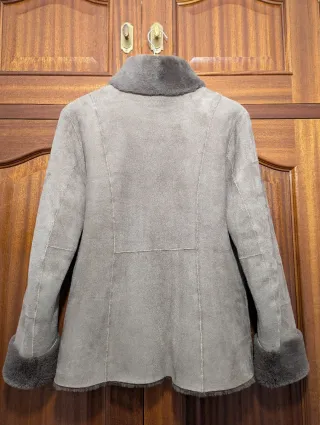 Chaquetón de piel marrón