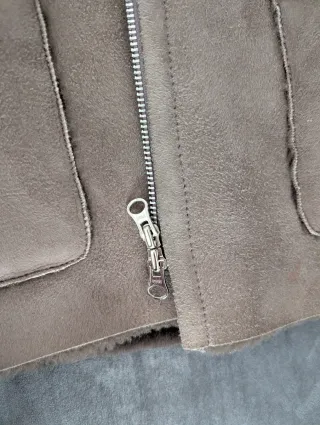 Chaquetón de piel marrón