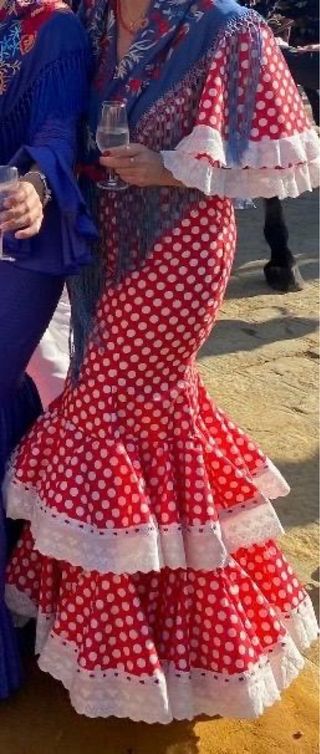 Traje de flamenca rojo y blanco