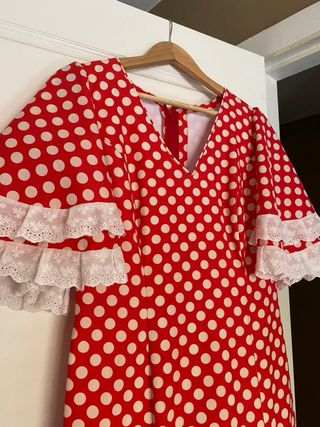 Traje de flamenca rojo y blanco