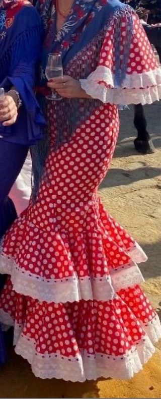 Traje de flamenca rojo y blanco