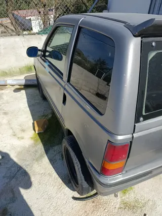 Coche sin carnet gris