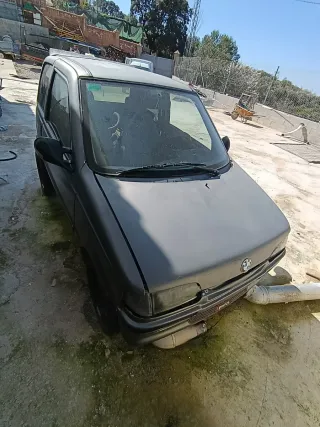 Coche sin carnet gris