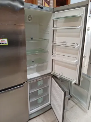 Nevera Zanussi gris inox