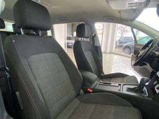 VOLKSWAGEN Passat Variant Executive 2.0 TDI 110kW DSG