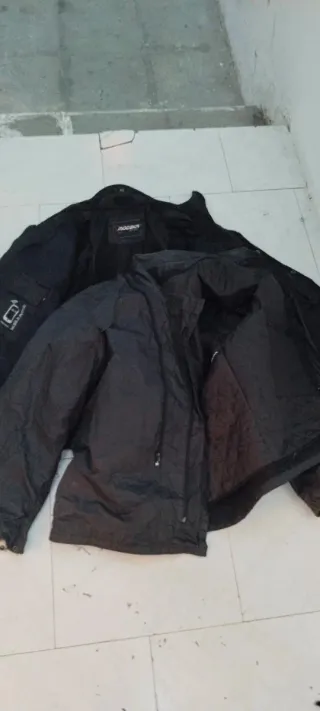 Chaqueta Moto Negra 4XL Con forros agua y frio