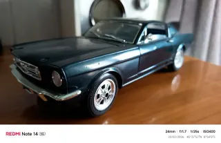 Ford Mustang Coupé 1:18 Joeuf Evolution