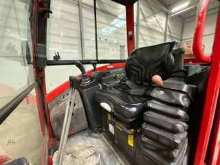 Mini Excavadora Volvo ECR25D