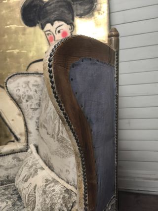 Butaca orejera antigua para tapizar