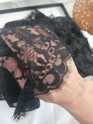 Peineta, Rosario, Guantes y Mantilla Grande