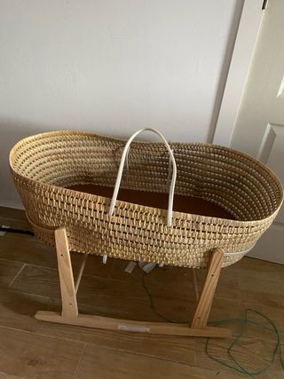 Moisés para bebé mimbre rosa