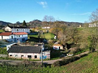 Solar en venta en Nava