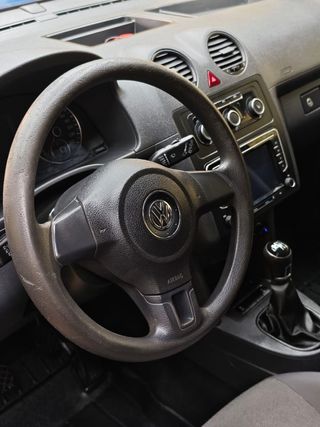 Volkswagen Caddy 2014