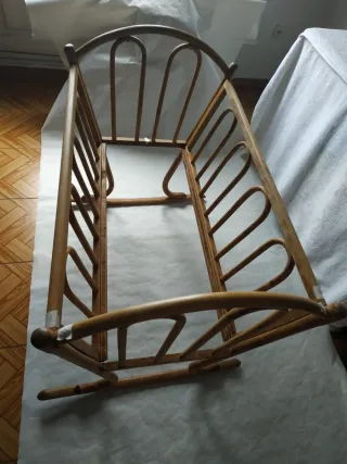 Cuna Mecedora Estilo Thonet