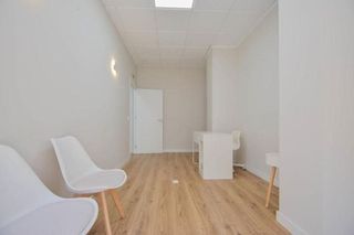 Local comercial en venta en Cervantes en Granada