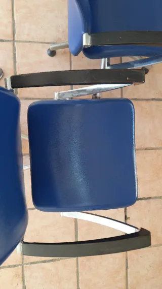Sillas de peluquería azules (2 unidades)