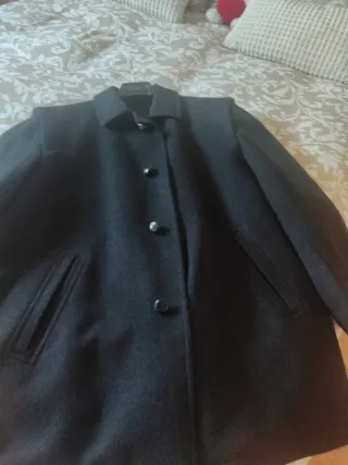 Abrigo de hombre negro