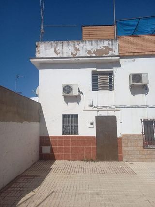 Casa adosada en venta en Coria del Río