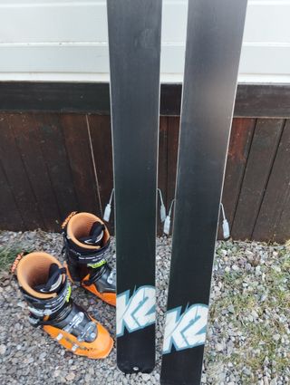 Esquis K2 Travesía/pieles/cuchillas + Botas Scarpa