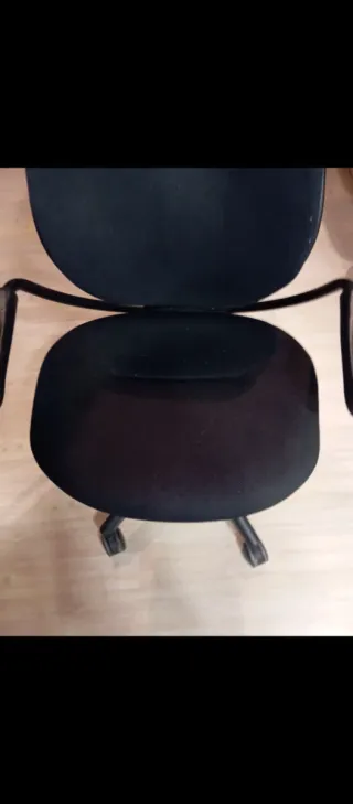 Silla de escritorio negra