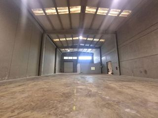 Nave industrial en alquiler en Massanassa