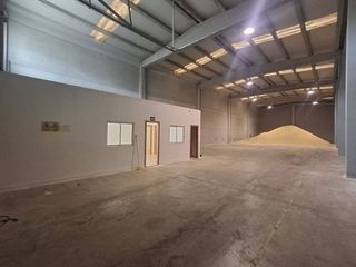 Nave industrial en alquiler en Massanassa